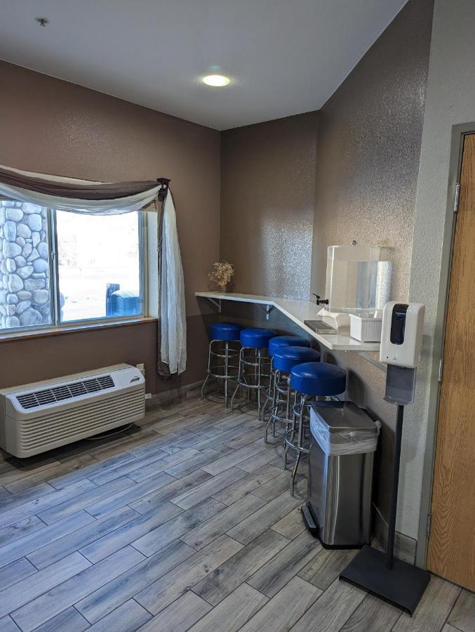 Days Inn & Suites By Wyndham Castle Rock Eksteriør bilde