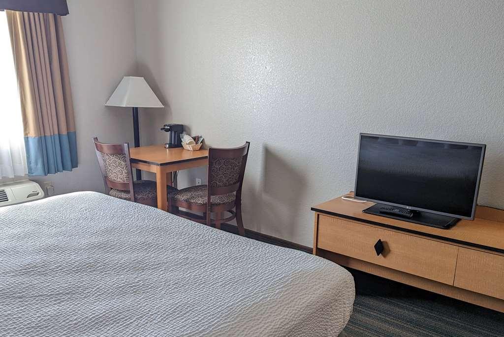 Days Inn & Suites By Wyndham Castle Rock Rom bilde