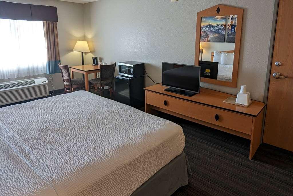 Days Inn & Suites By Wyndham Castle Rock Rom bilde