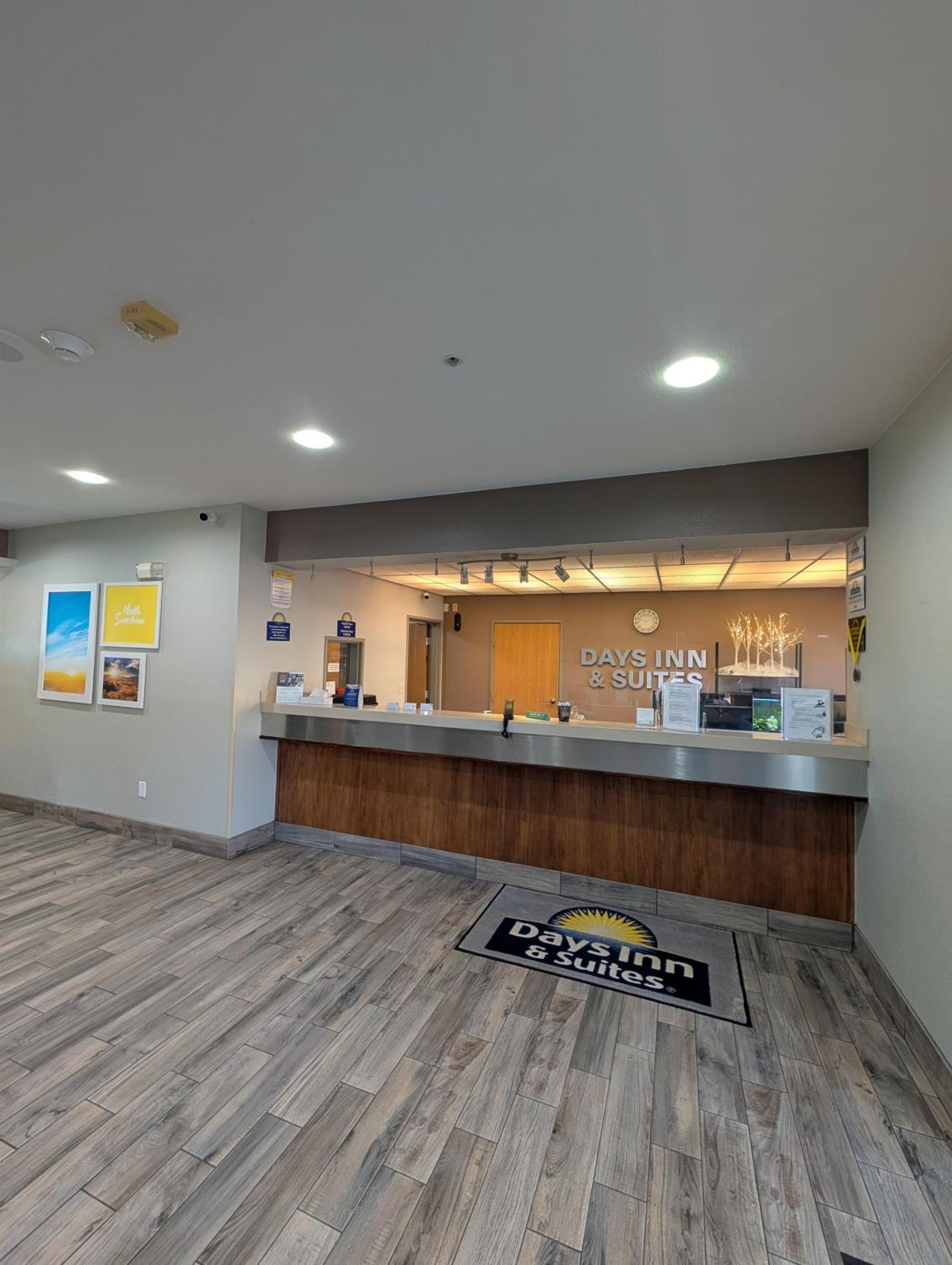 Days Inn & Suites By Wyndham Castle Rock Eksteriør bilde
