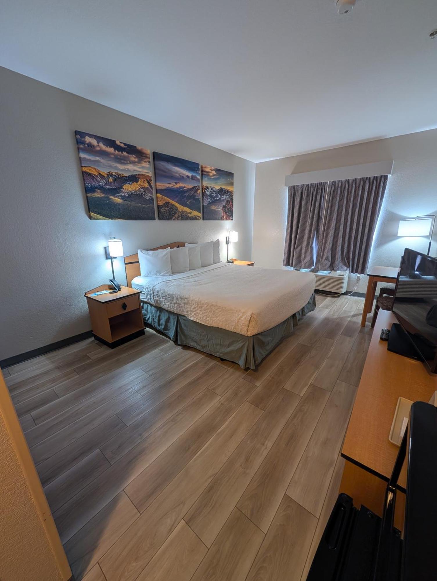 Days Inn & Suites By Wyndham Castle Rock Eksteriør bilde
