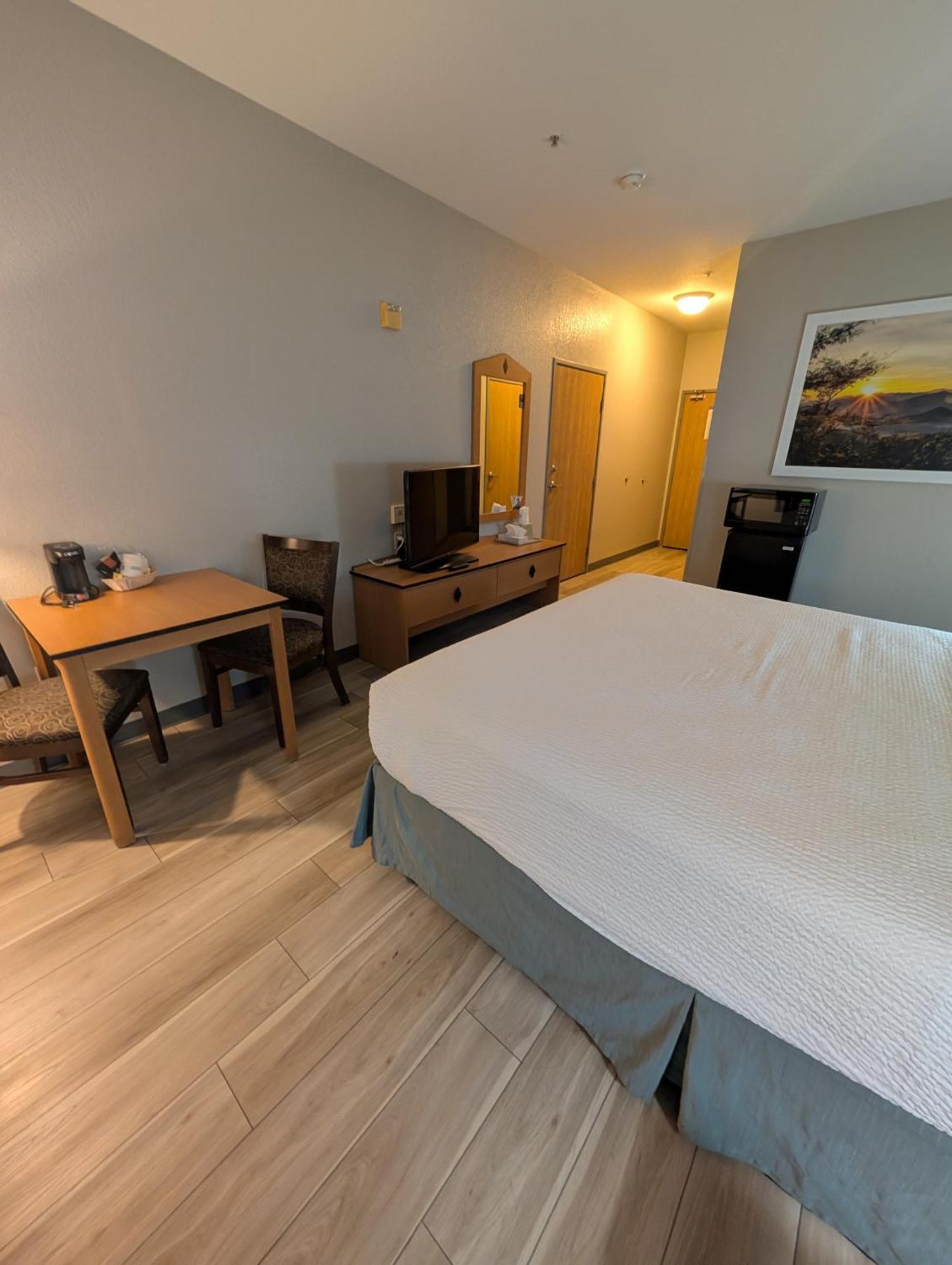 Days Inn & Suites By Wyndham Castle Rock Eksteriør bilde