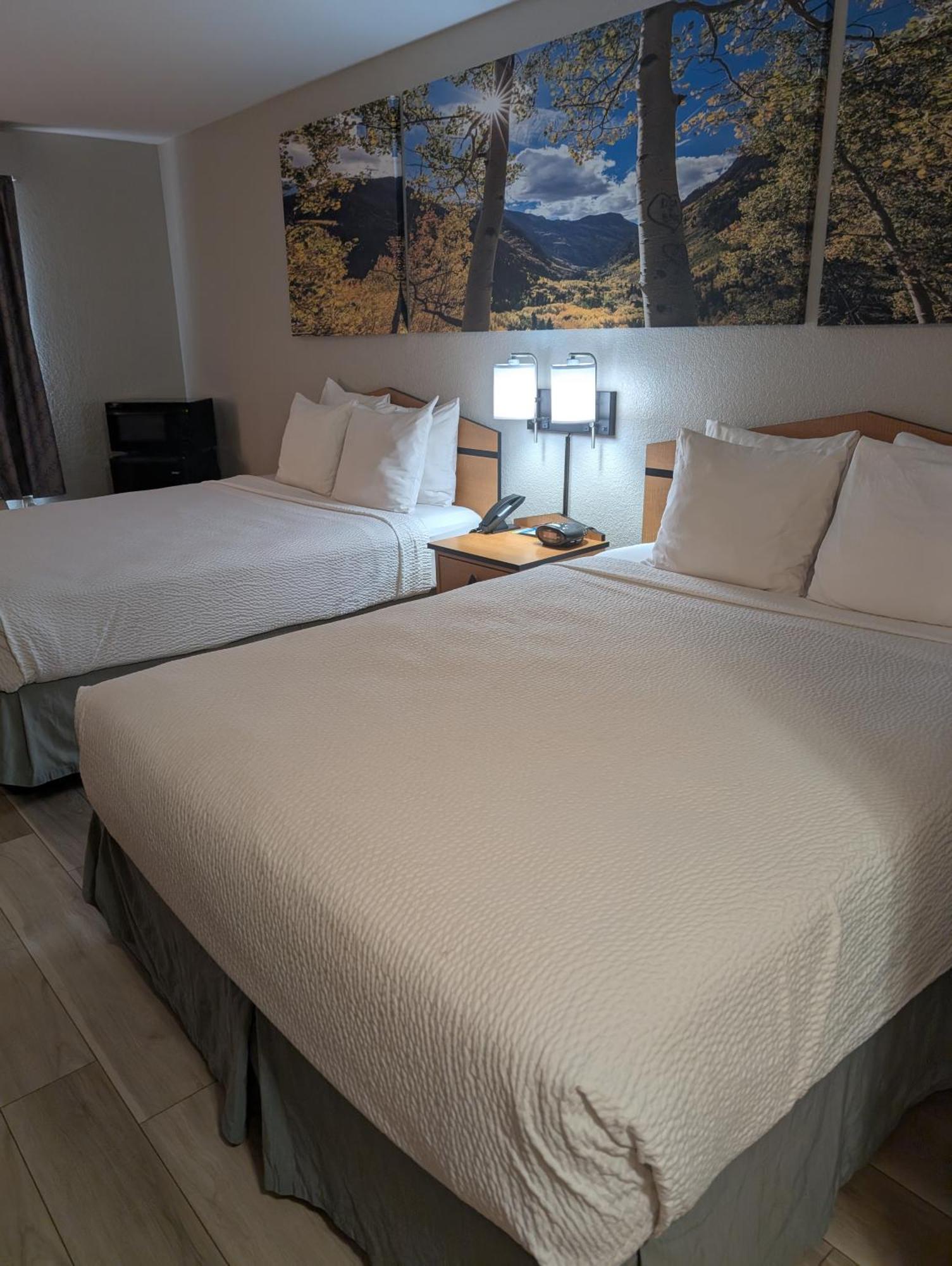 Days Inn & Suites By Wyndham Castle Rock Eksteriør bilde